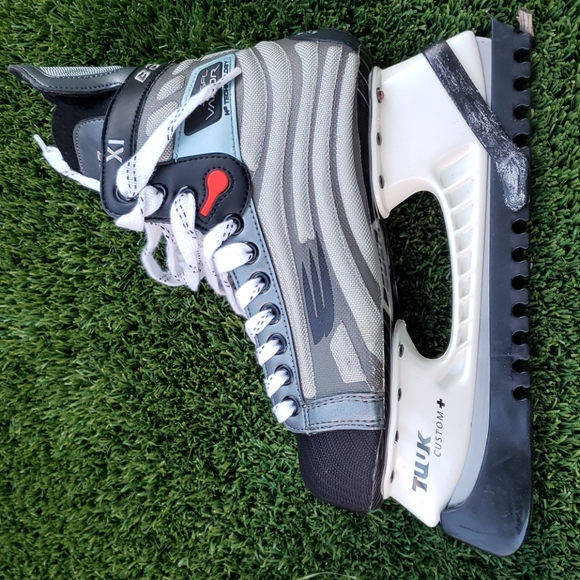 Bauer Hockey Skates size 6ee - Picture 3 of 7